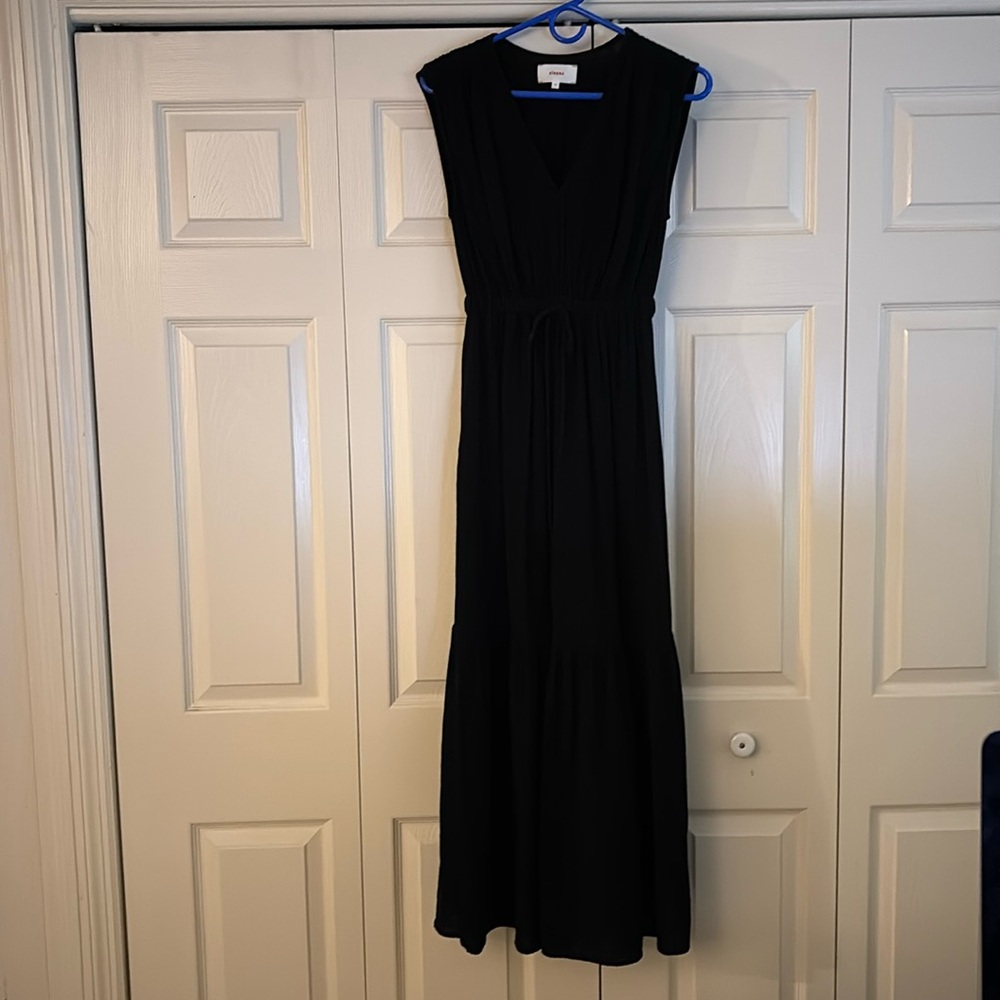 Elegant Black Maxi Dress